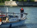 Motor Segelboot mit Motorschaden trieb gegen Alte Liebe bei Koeln Rodenkirchen P090